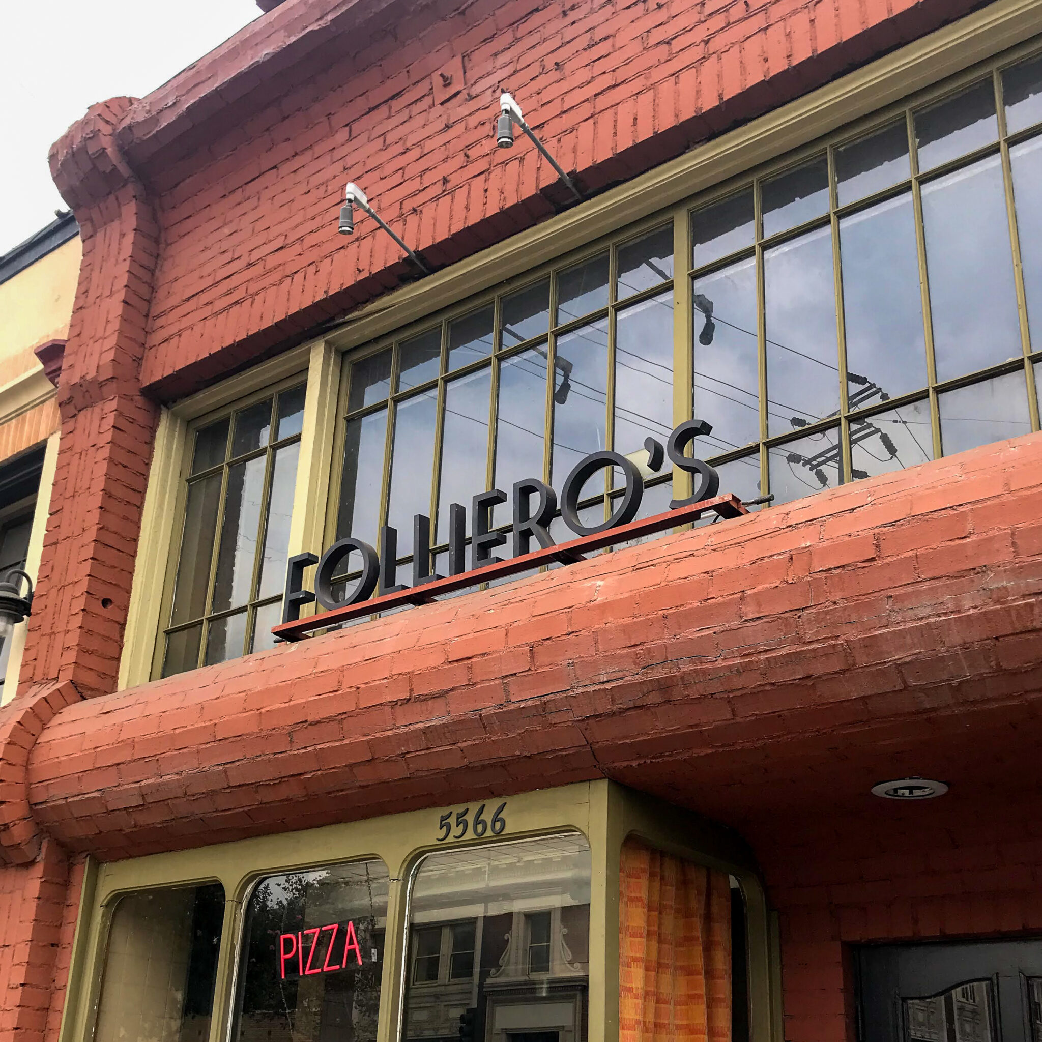 Folliero's Italian Food and Pizza
